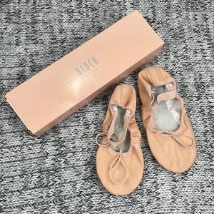 BLOCH NWOT Pink Leather Kids Ballet Dance shoes 12